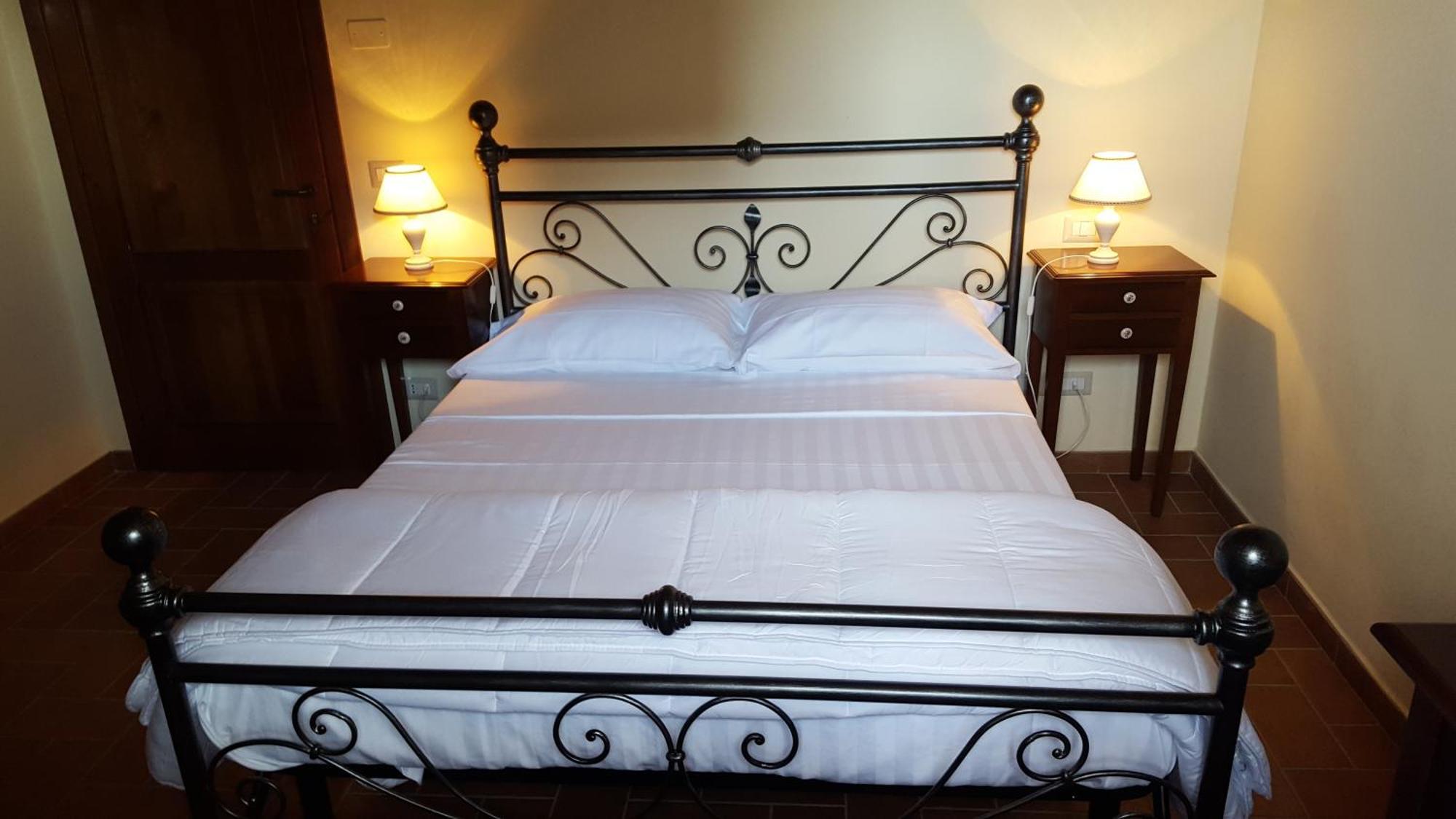 Dimora Fra' Giovanni B&B Relais Magione Cameră foto