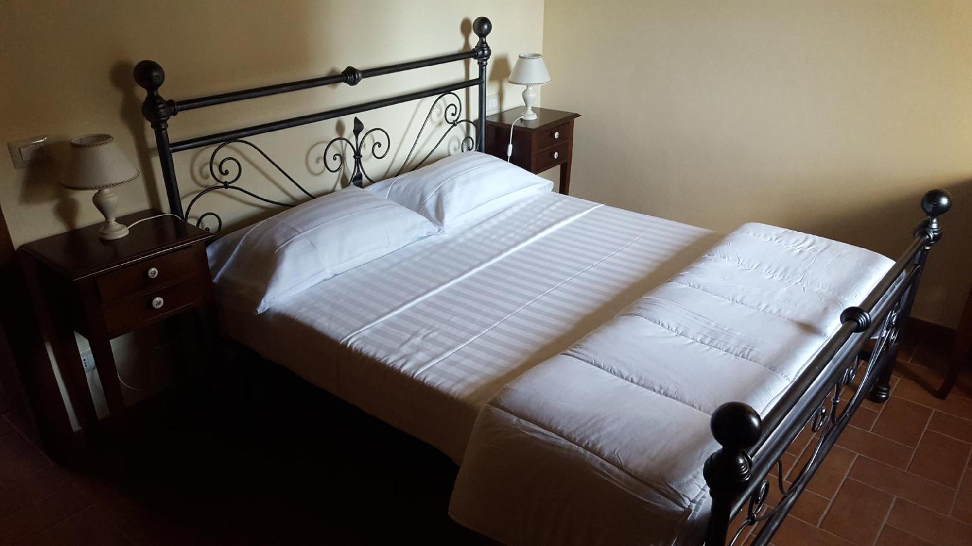 Dimora Fra' Giovanni B&B Relais Magione Cameră foto