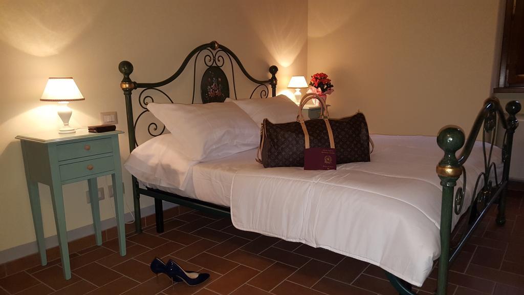 Dimora Fra' Giovanni B&B Relais Magione Cameră foto