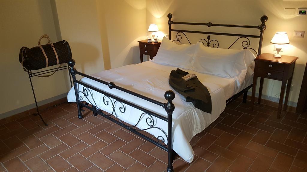 Dimora Fra' Giovanni B&B Relais Magione Cameră foto